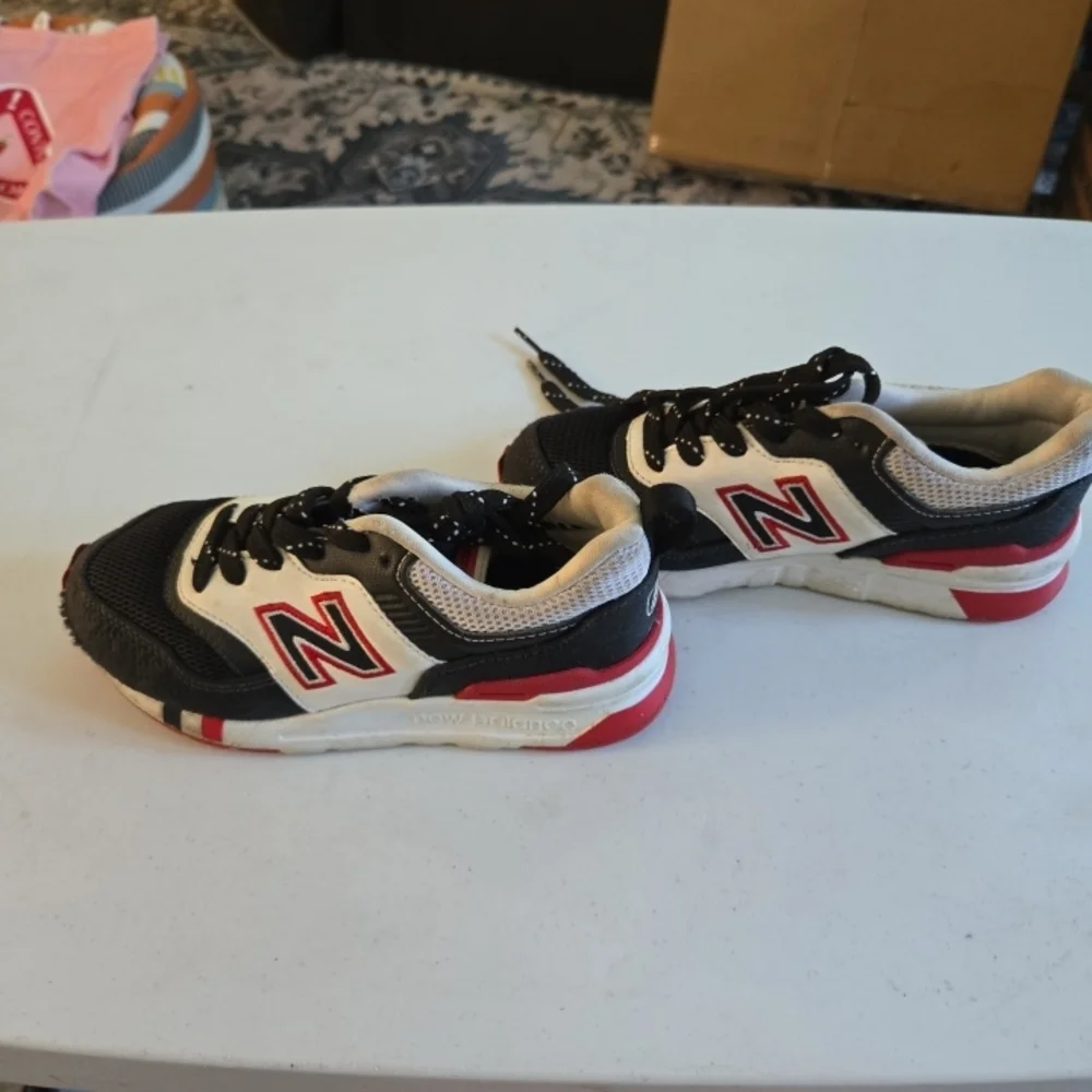 New Balance 997H Shoes Boys 3.5  Running‎ Sneakers